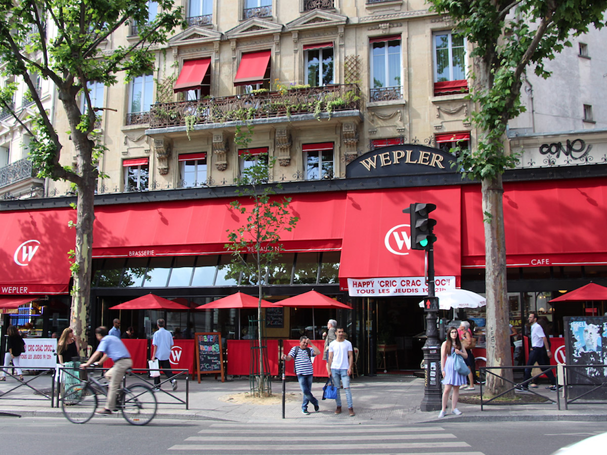 Dominique habite Place Clichy